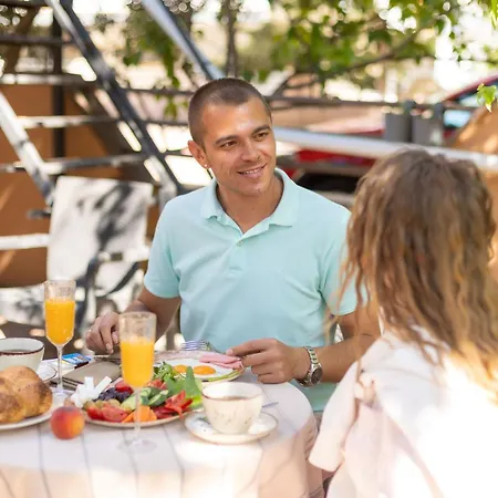 Deer & Hotel Antalya