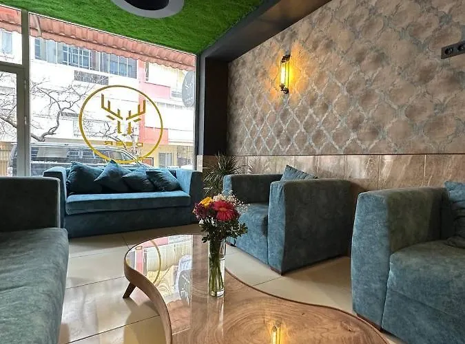 酒店 Deer & *